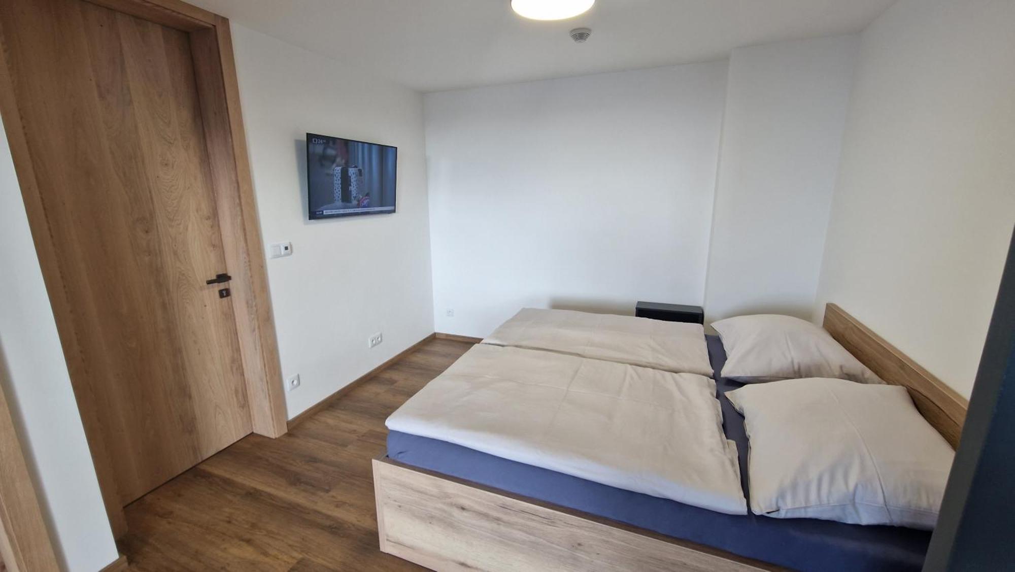 Luxusni Apartmany Certak Vaclavov u Bruntalu Bagian luar foto